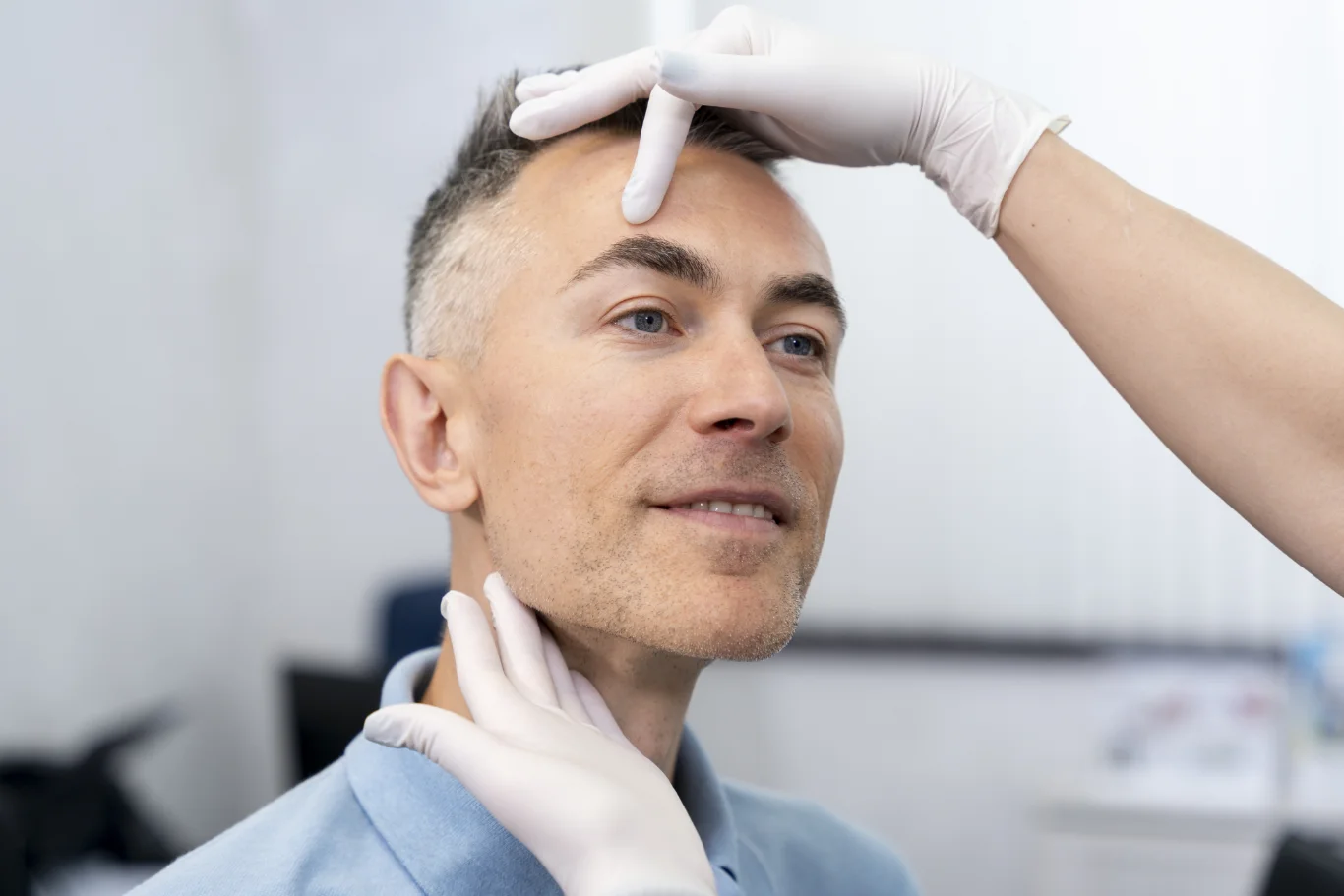 Microneedling with SkinPen for Men in Dubai: Acne Scars and Enlarged Pores